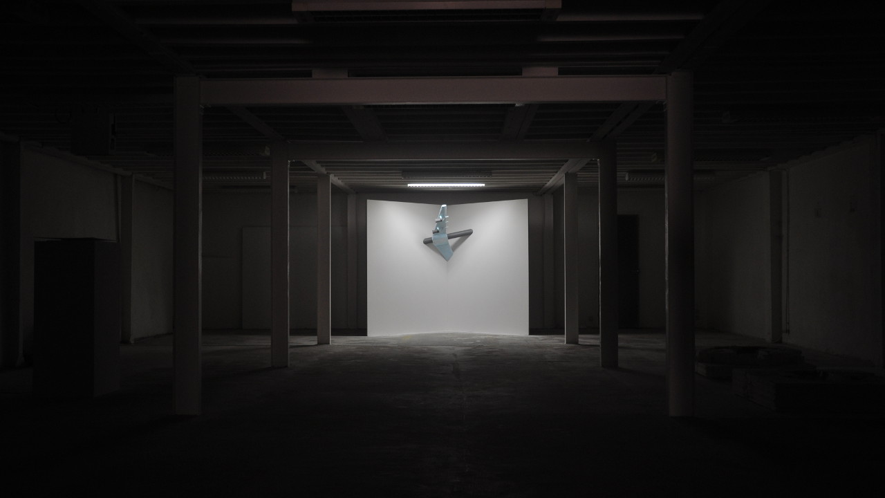 photo plane into planes